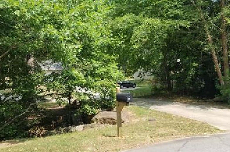 2nd image of 22 Chelseabrook Ct