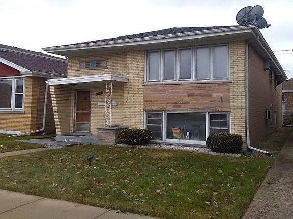 3rd image of 5807 W 55th St