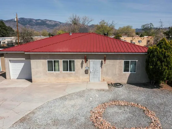 424 General Hodges St NE, Albuquerque, NM 87123