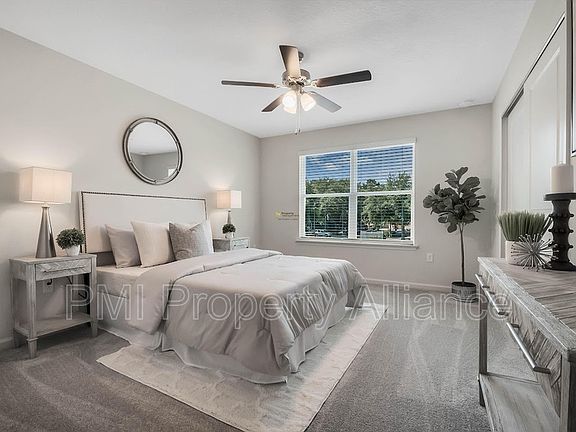 2nd image of 2908 Oak Park Way