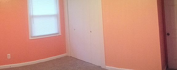 3rd image of 2220 Elm Ave