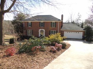 406 Pinson Ct, Spartanburg, SC 29301