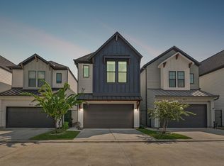 9015 Wellspring Dr, Houston, TX 77080