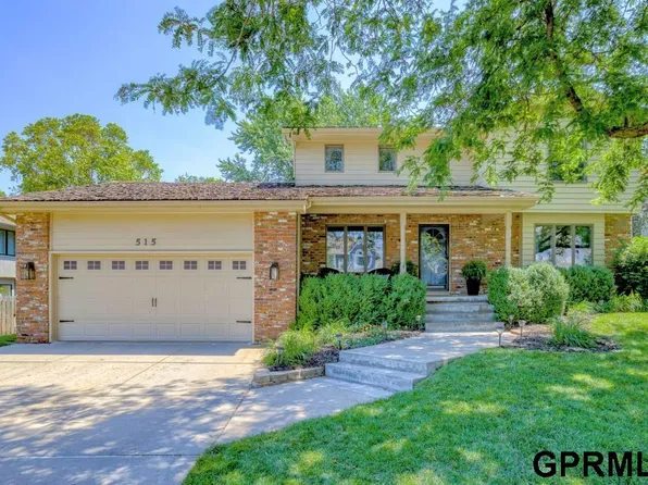 515 S 158th St, Omaha, NE 68118