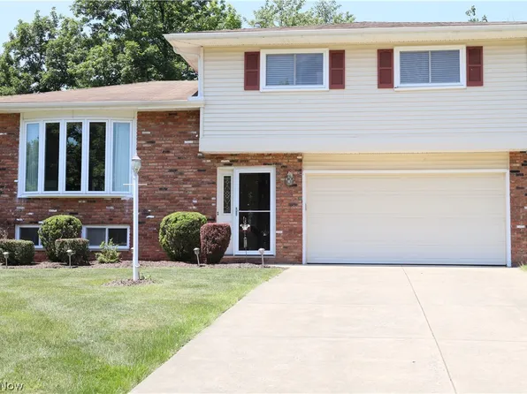 6240 S Perkins Rd, Bedford Heights, OH 44146
