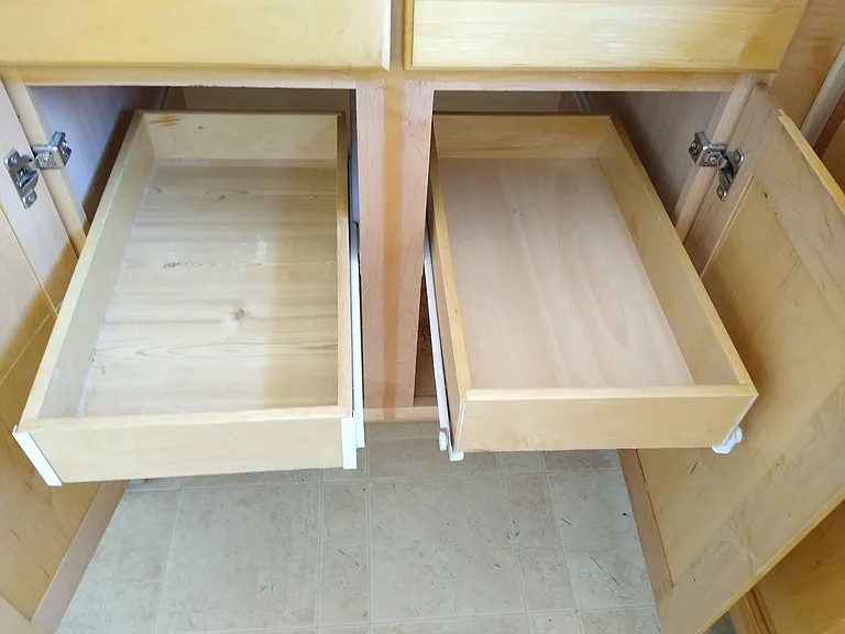 340 Andrew Dr — Photo 13