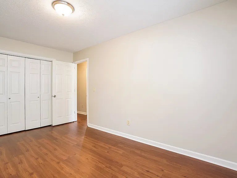 1019 Cedar Creek Village Rd — Photo 14