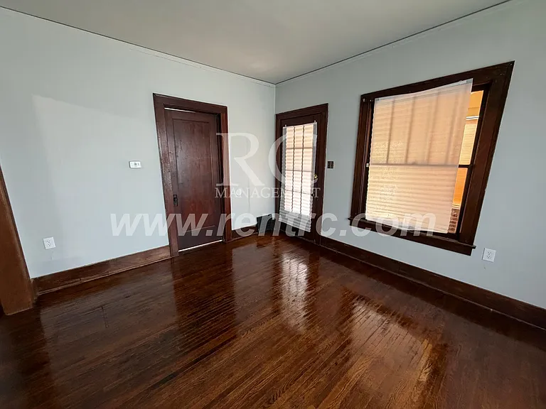 24 Bremer Ave — Photo 8