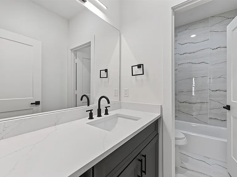 971 Highland Light Ln — Photo 27