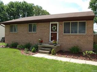 35097 Florence St, Westland, MI 48185