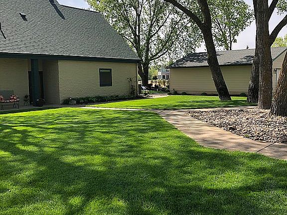 2nd image of 16211 Middle Island Dr