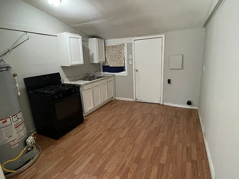 7224 Union Ave — Photo 4