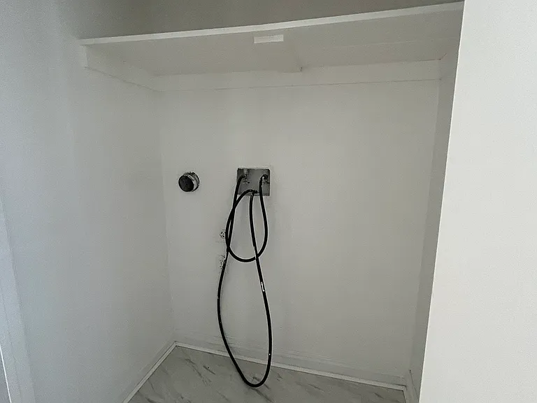 313 E Pine St #9 — Photo 12