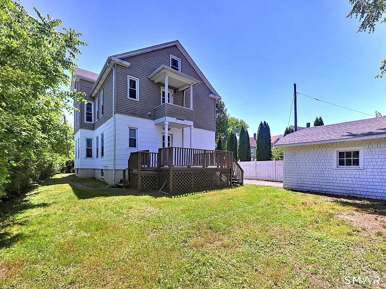 31 Winthrop St — Photo 4