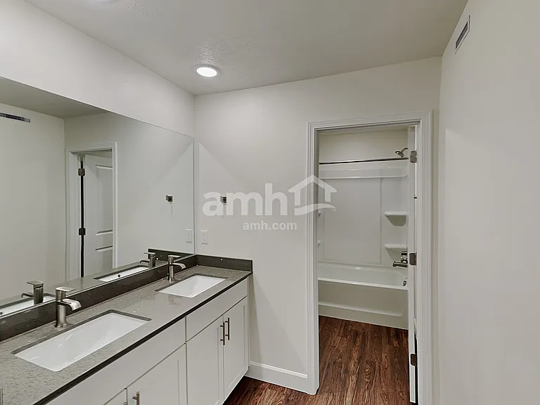 214 N Dry Creek Rd — Photo 16