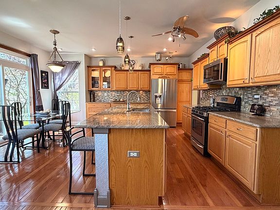 4th image of 6 Glenview Ct