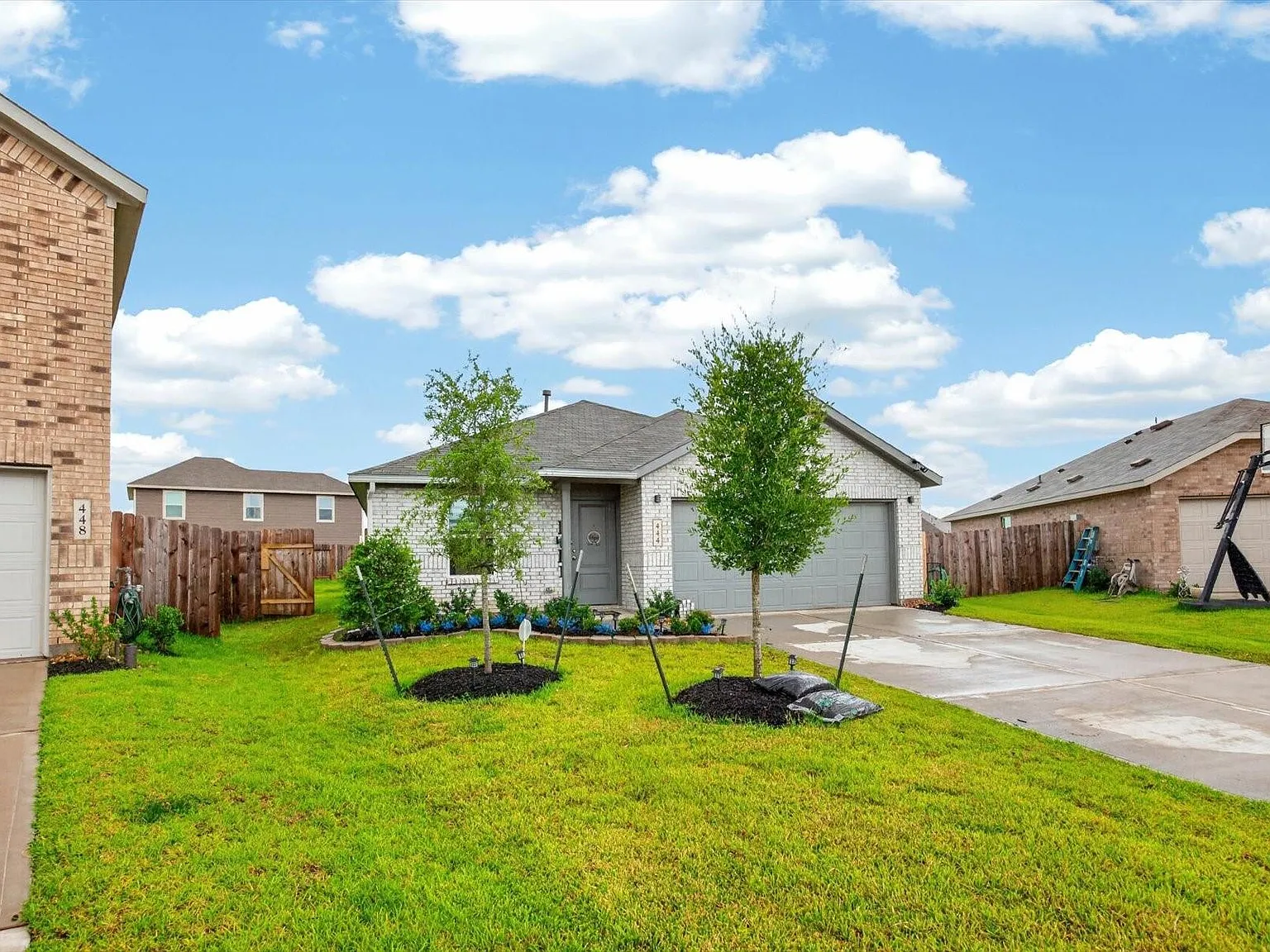 4 bed, 2.0 bath, 1760 sqft, $2,200 — Photo 4