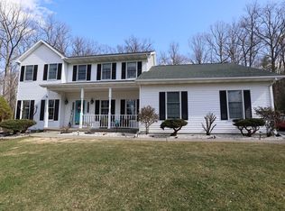953 Queen Esther Dr, Sayre, PA 18840