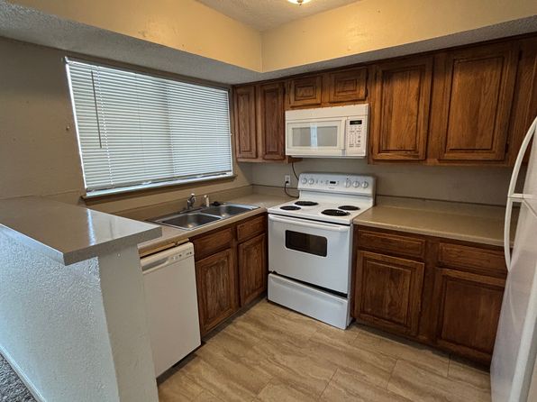 11560 N May Ave APT 204