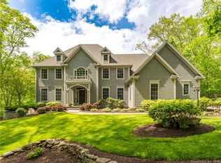 27 High Point Cmns, Marlborough, CT 06447