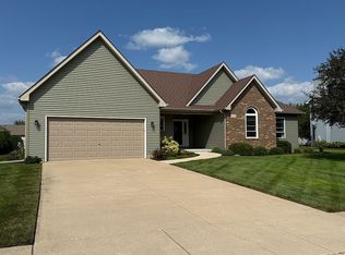 1213 Kramer Ln, Sandwich, IL 60548