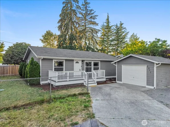 1311 104th St E, Tacoma, WA 98445