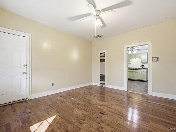 5th image of 44 Moreland St