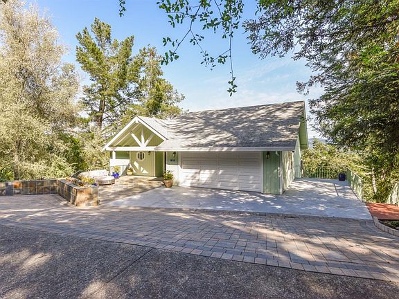 4th image of 1835 Los Olivos Road