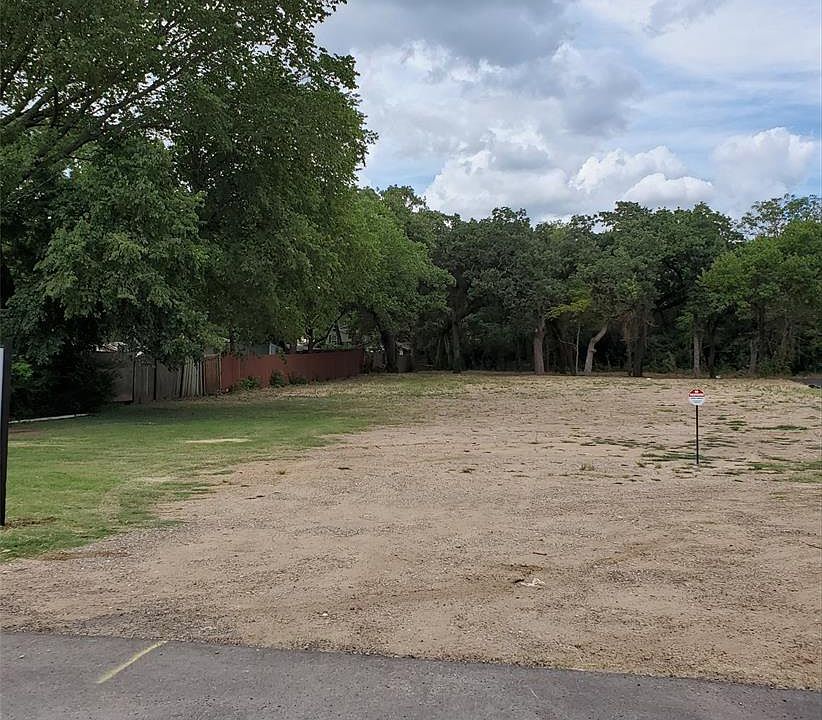 2nd image of 1117 Thannisch Dr Lot 7