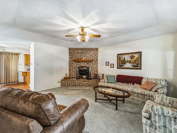 4th image of 1102 Selman Ct