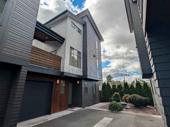 77 NE 58th Ave, Portland, OR 97213