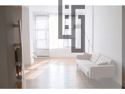 Rented by Loom Group | media 65