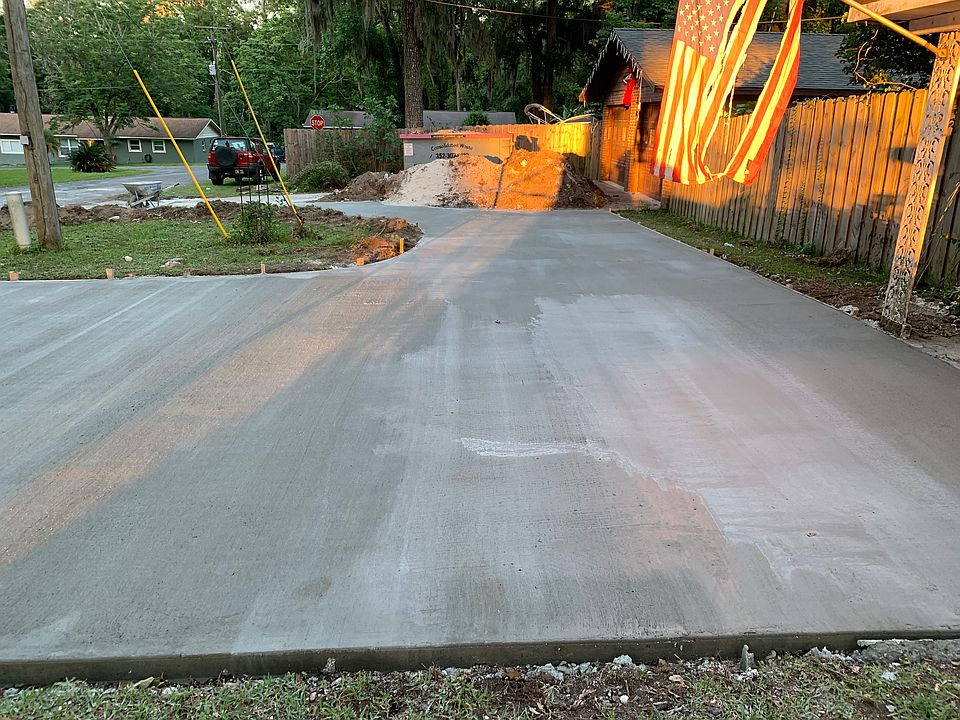 2nd image of 324 SE 35th St