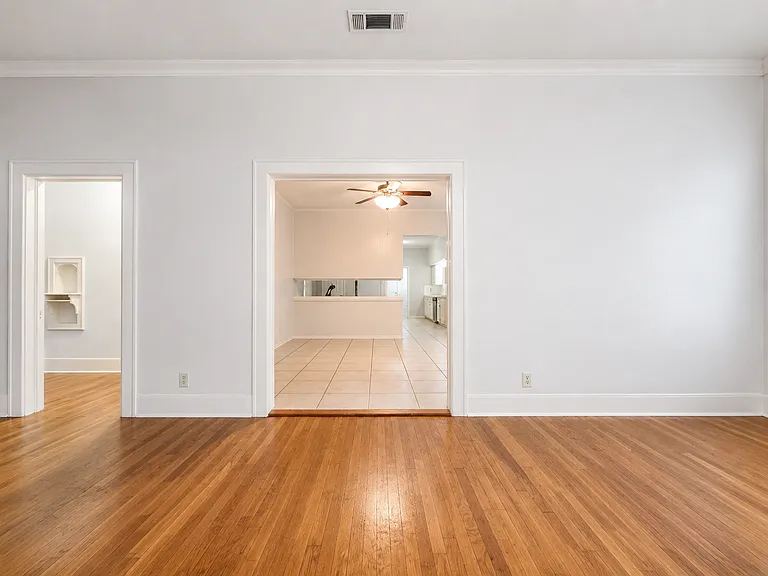 701 Booker St — Photo 2