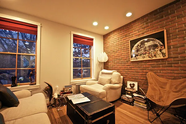 Rented by Nest Seekers International | media 23