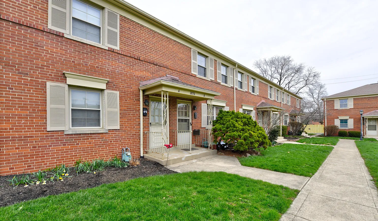 1870 Northwest Blvd #10D photo 1