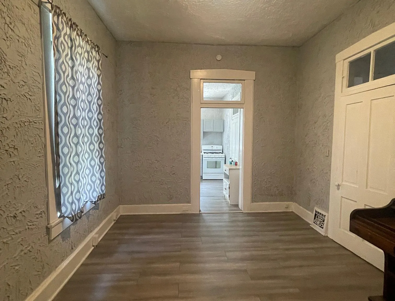 2 bed, 1320 sqft, $1,100 — Photo 2