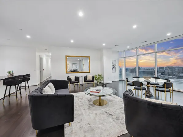 4521 San Felipe St, Houston, TX