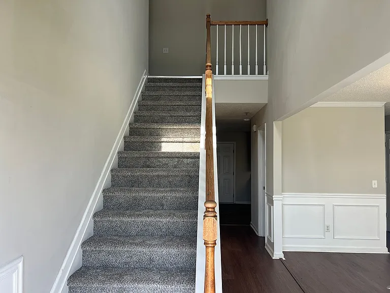 401 Timberwind Dr — Photo 3