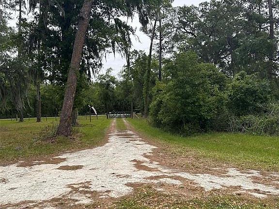 5th image of 6800 NE 175th Street Rd