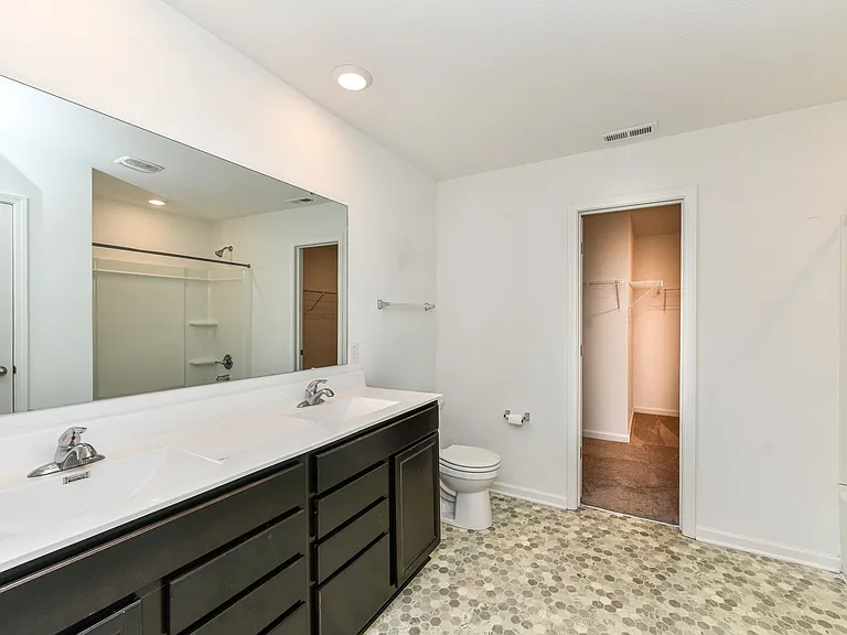 5051 Maywood Dr — Photo 12