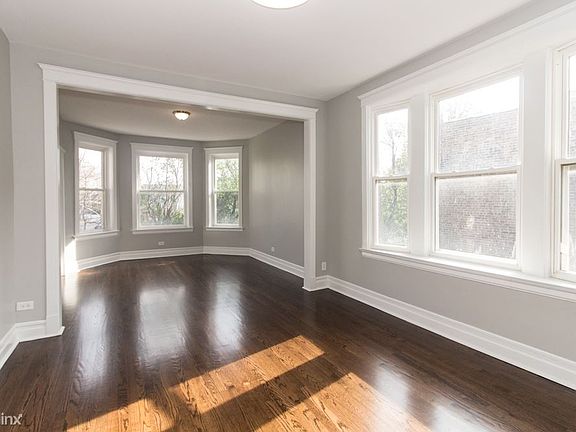 2nd image of 2028 N Sawyer Ave #2