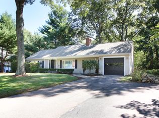 86 Croft Regis Rd, Westwood, MA 02090