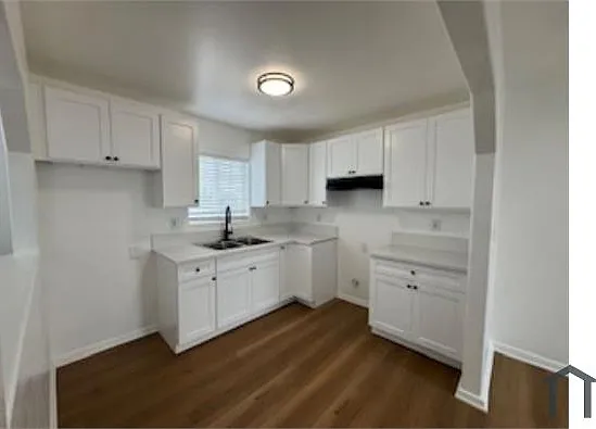 1309 W 96th St — Photo 3