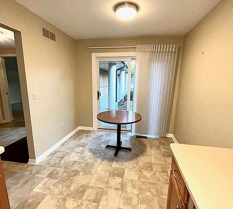 5th image of 964 Wexford Way #21