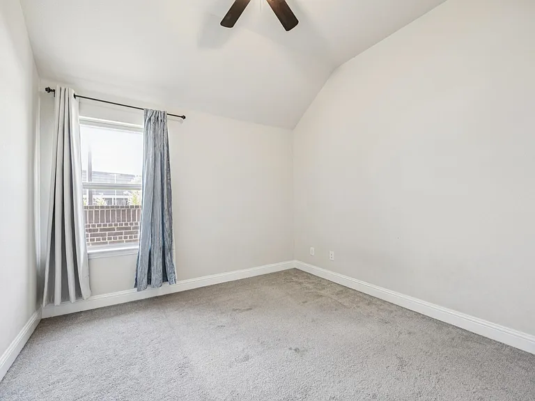 3201 Velma Ln — Photo 17