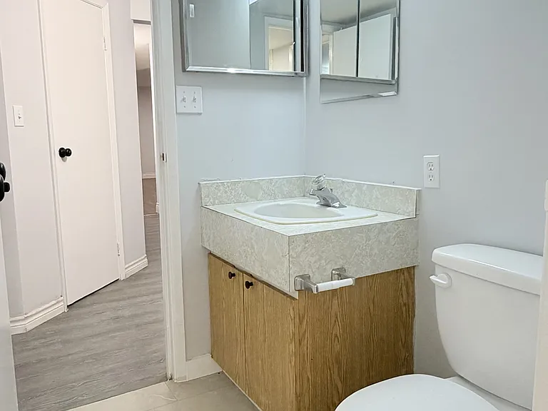 10 Pearl St W #106 — Photo 12