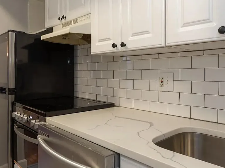 2015 Walnut St #204 — Photo 2
