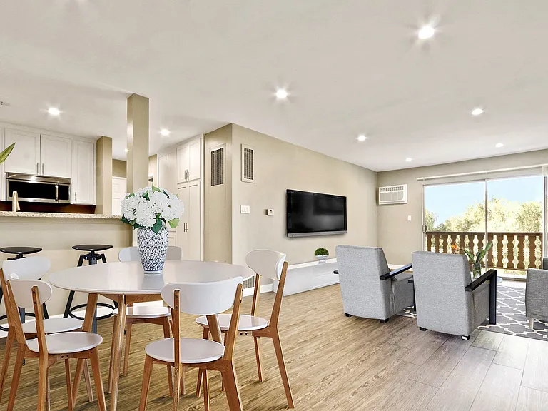 Sepulveda West Apartments — Photo 49