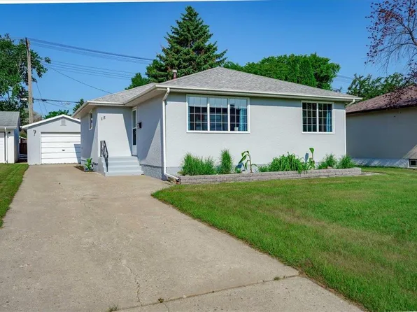 15 Lomond Blvd #15, Winnipeg, MB R2J 1Y1